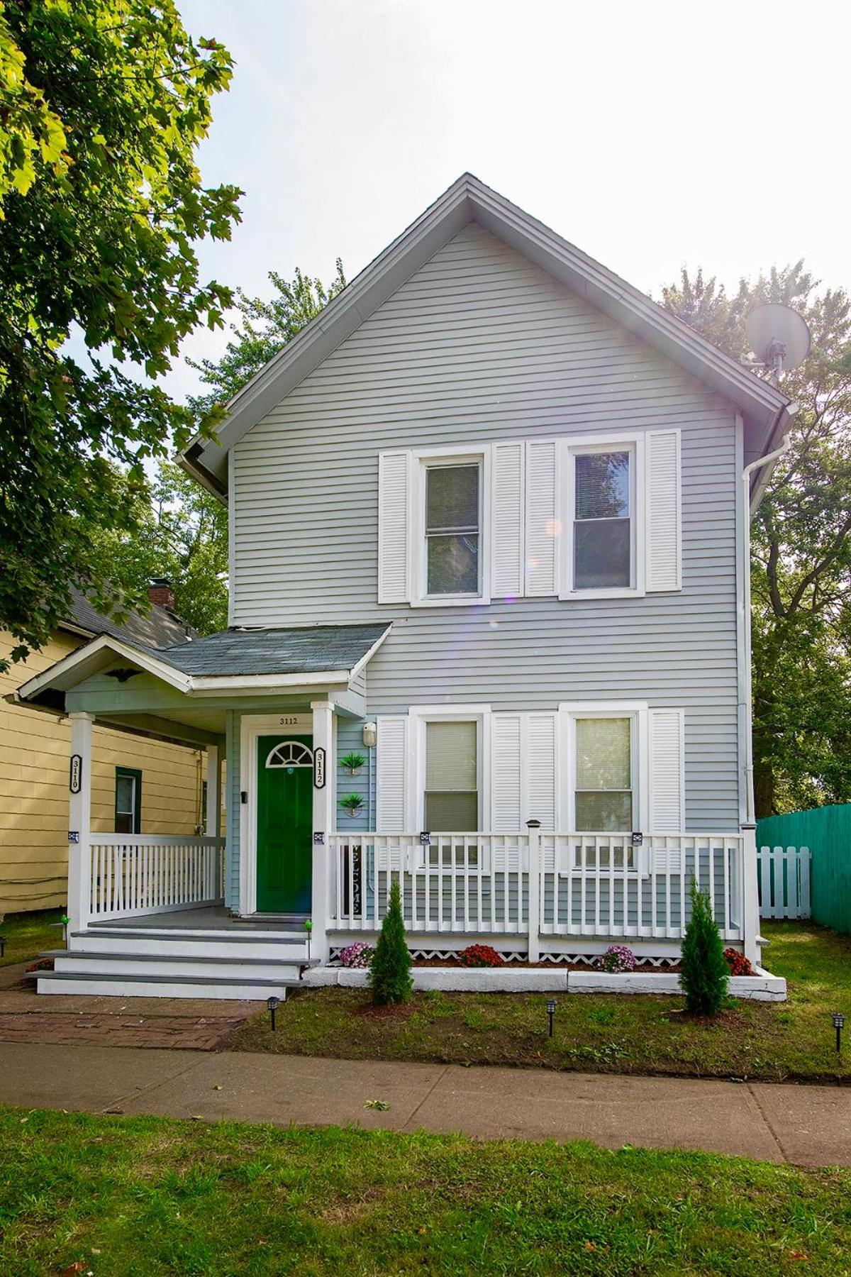 The Tremont Emerald - By Christmas Story House - Historic Charm & Modern Comfort Near Downtown With Parking, 300Mb Wifi & Self Check-In Cleveland Exterior foto