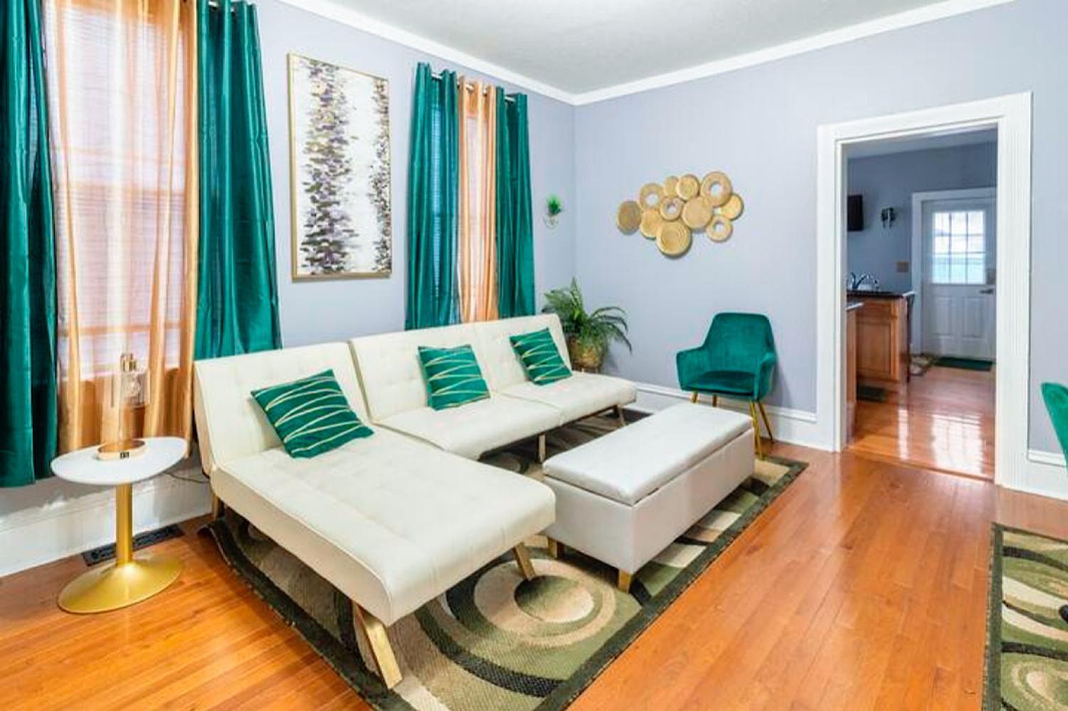 The Tremont Emerald - By Christmas Story House - Historic Charm & Modern Comfort Near Downtown With Parking, 300Mb Wifi & Self Check-In Cleveland Exterior foto